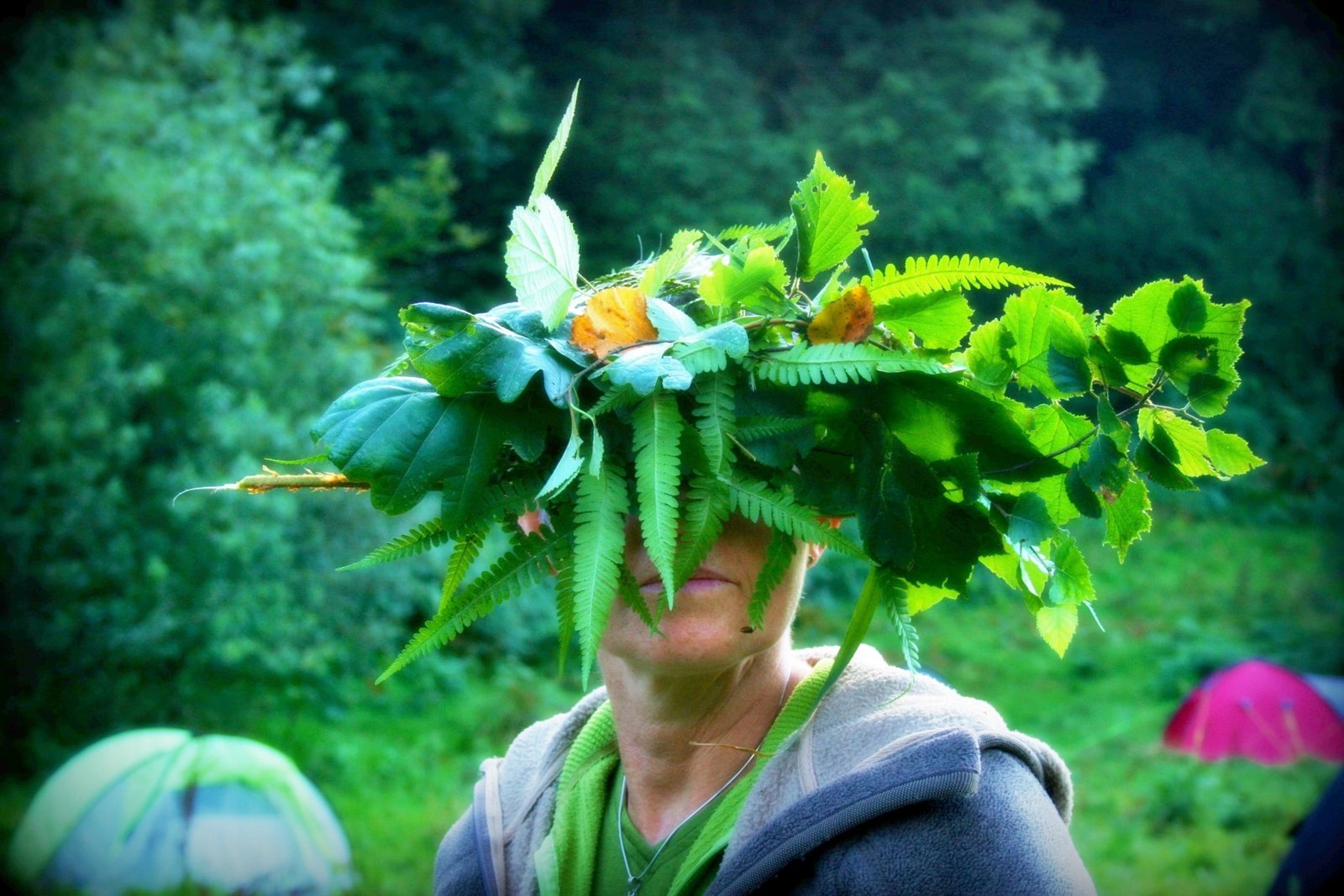 Fiona with fern headress ed Fiona with fern headress